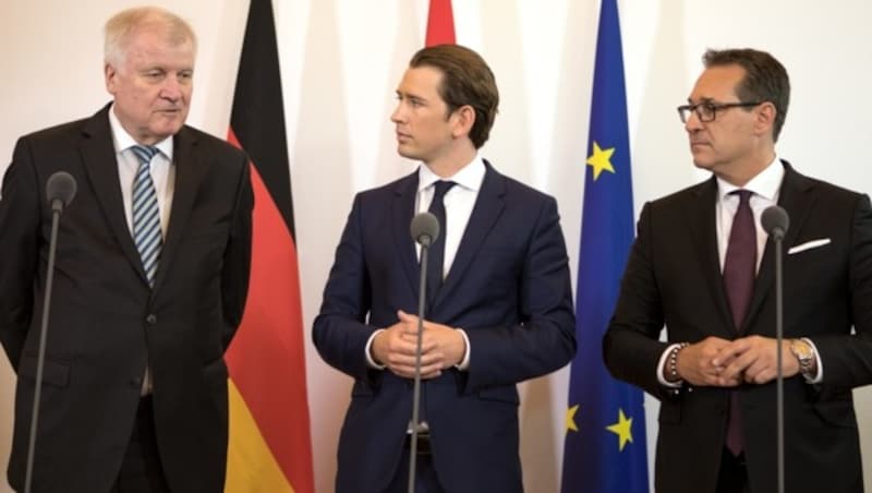 Horst Seehofer, Sebastian Kurz und Heinz-Christian Strache (Bild: AFP)