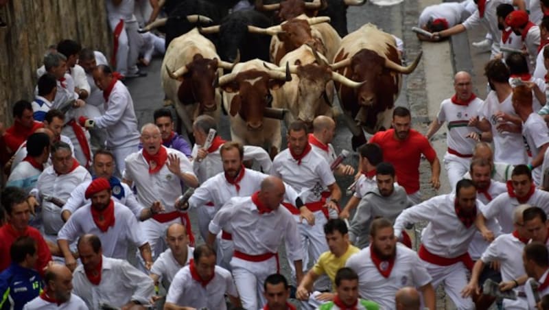 Die Stierhatz in Pamplona ist weltberühmt und stark umstritten. (Bild: Copyright 2017 The Associated Press. All rights reserved.)