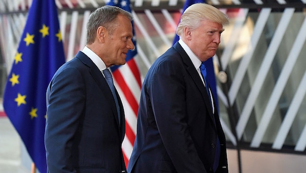 US-Präsident Donald Trump will, dass die NATO-Staaten mehr zum Verteidigungshaushalt der Allianz beitragen. EU-Ratspräsident Donald Tusk verlangt „mehr Wertschätzung“ für die europäische Alliierten. (Bild: AFP)