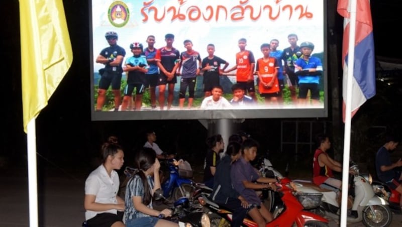 Happy End für das thailändische Jugend-Fußballteam (Bild: AFP)