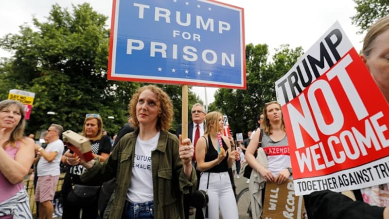 Bereits am Donnerstag hatte es in London Proteste gegen den Staatsbesuch von Trump gegeben. (Bild: AFP )