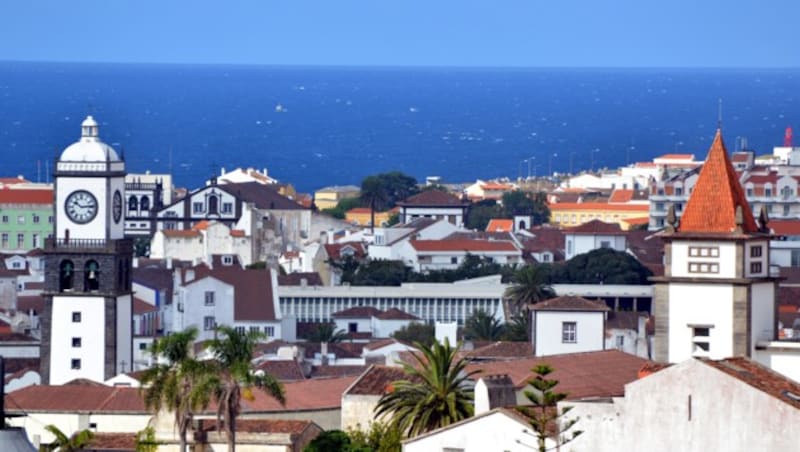 Ponta Delgada ist die Hauptstadt der Azoren, die zu Portugal gehören (Symbolbild). (Bild: ©fmb - stock.adobe.com)