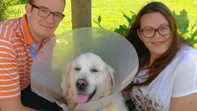 Alex und Nina mit ihrem Hund „Charlie“, der eine Operation und den bereits dritten Giftköder-Angriff hinter sich hat. (Bild: ZVG)