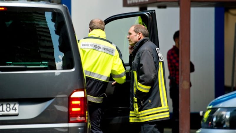 Nach der Festnahme durchsuchte die Polizei mehrfach das Haus, in dem die beiden mit ihren Kindern wohnten. (Bild: AFP )