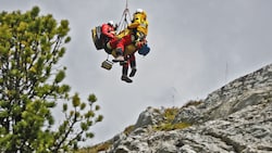 Vier Wanderer schafften den Abstieg nicht mehr, mussten mit dem Hubschrauber gerettet werden (Symbolbild) (Bild: Christof Birbaumer)