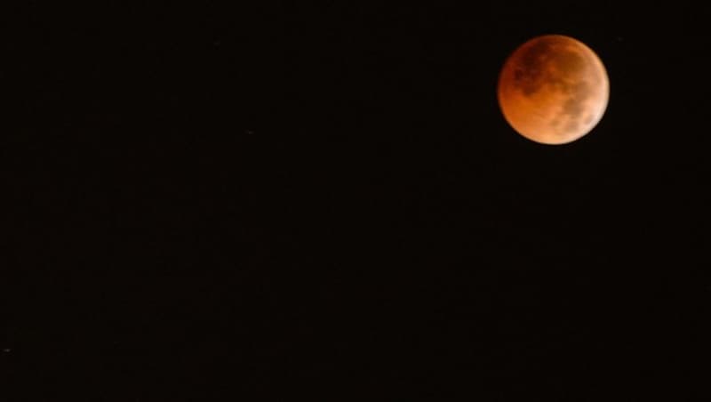 Blutmond über Islamabad in Pakistan (Bild: AFP)