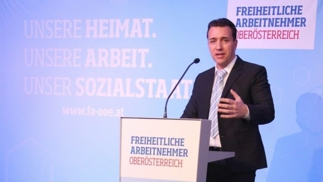 FPÖ-Politiker Gerhard Knoll bei einer Rede als Landesobmann der Freiheitlichen Arbeitnehmer Oberösterreich (Bild: Freiheitliche Arbeitnehmer OÖ)