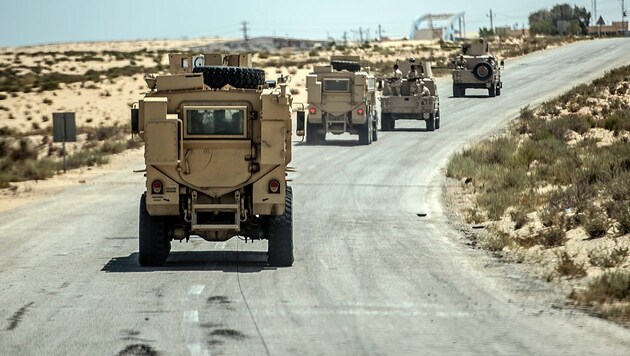 Israelische Sicherheitskräfte im Norden der Sinai-Halbinsel (Bild: AFP/Khaled Desouki)
