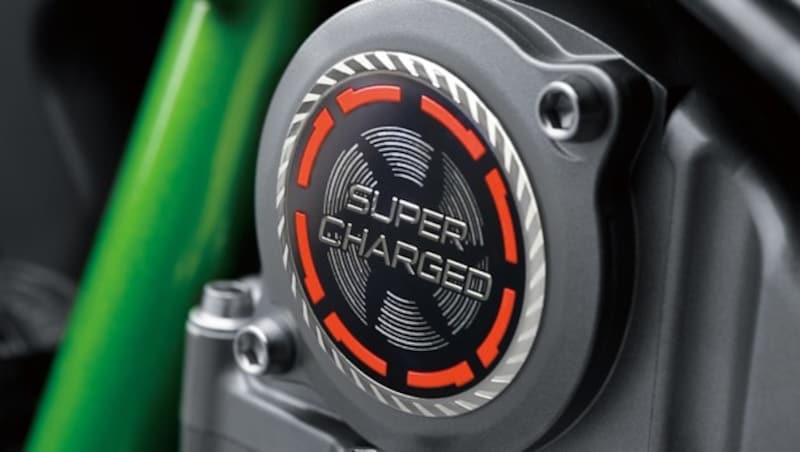 Auch das Supercharged-Logo ist neu. (Bild: Kawasaki)