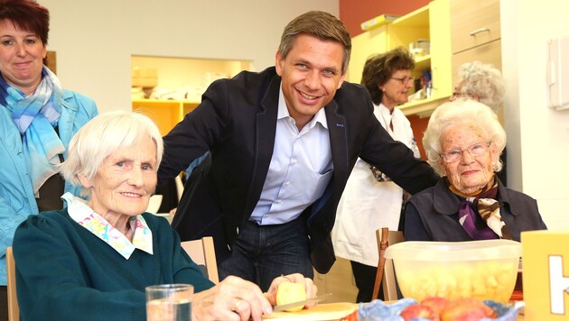 ÖVP-Sozialsprecher Wolfgang Hattmannsdorfer ist auch Präsident des OÖ Hilfswerks und daher in gutem Kontakt mit pflegebedürftigen Menschen und ihren Betreuern. (Bild: ÖVP Oberösterreich)