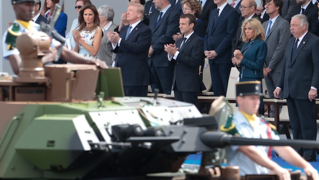 So eine Parade stellt sich auch US-Präsident Donald Trump vor - noch fehlt dafür das Geld. (Bild: AFP)