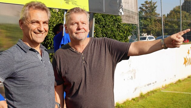 ASK_PSV-Präsident Walter Fuchsbauer (re.) und Trainer Vidan Antunovic konnten mit dem Saisonstart zufrieden sein. (Bild: Daniel Krug sen.)