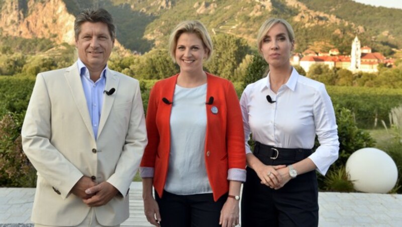 Hans Bürger, Beate Meinl-Reisinger, Nadja Bernhard (Bild: APA/HERBERT PFARRHOFER)