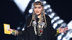 Fans waren geschockt: Madonna musste aufgrund einer schweren bakteriellen Infektion in die Notaufnahme. (Bild: 2018 Getty Images)