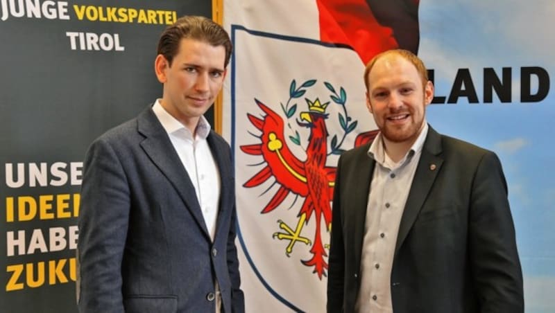 ÖVP-Chef Sebastian Kurz und Dominik Schrott (rechts) (Bild: Christof Birbaumer)