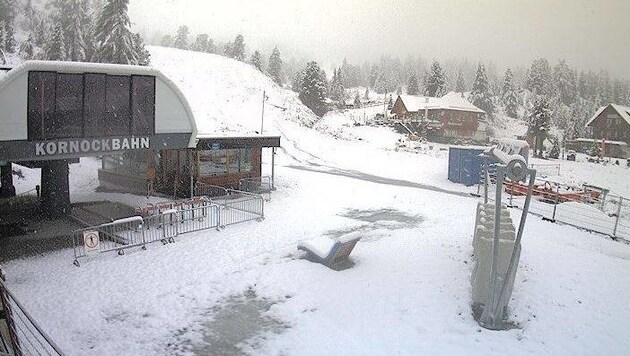 Die Kornockbahn und der Nocky Flitzer fahren heute, 26.8., aufgrund des Schnees nicht. (Bild: AK)