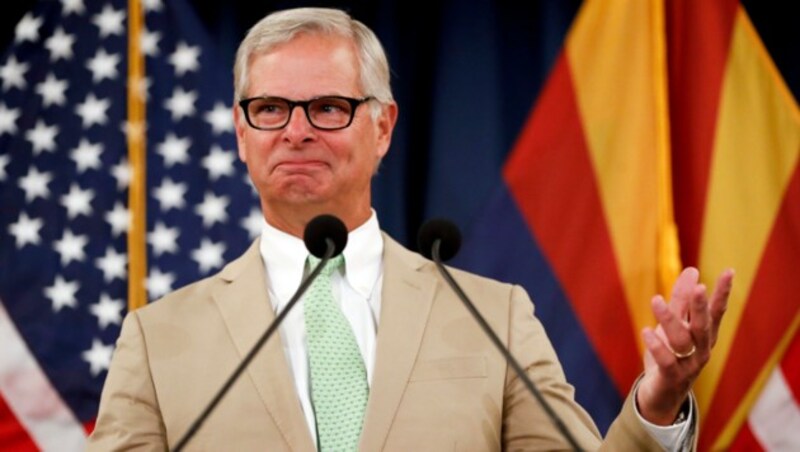 Rick Davis liest die Abschiedsbotschaft von John McCain vor. (Bild: AP)