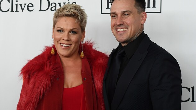Pink mit Ehemann Carey Hart (Bild: AFP or licensors)