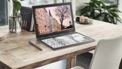 Das Zweitdisplay des Yoga Book 930 dient als E-Ink-Display, Zeichentablet und Tastatur. (Bild: Lenovo)