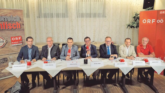 Johannes Wahlmüller, Franz Reisecker, Harald Kalcher, Michael Trnka, Josef Stockinger, Alexander Ohms, Andreas Drack (von links). (Bild: Horst Einöder)