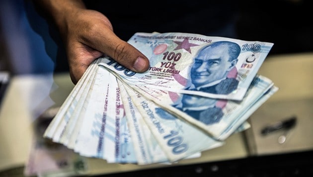 Die türkische Währung ist stark unter Druck. (Bild: AFP)