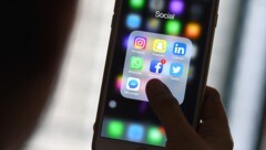 Laut dem Gesetz über digitale Dienste sind große Internet-Plattformen wie Facebook, Instagram und X in der EU verpflichtet, Risiken im Zusammenhang mit Wahlprozessen zu mindern. (Bild: AFP)