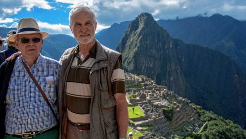Walter Fischer (73, rechts) mit seinem alten Freund Hans Naglreiter (68) in Machu Picchu. (Bild: FISCHER WALTER)