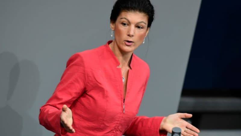 Sahra Wagenknecht eckt mit ihren Ansichten immer wieder an. (Bild: AFP)