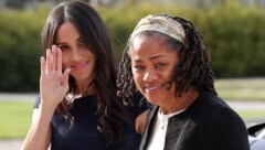 Herzogin Meghan und ihre Mutter Doria (Bild: AFP)