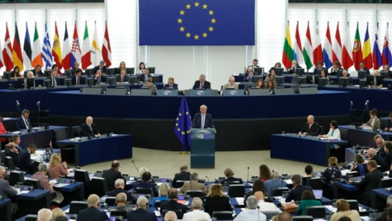 Juncker bei seiner „Rede zur Lage der EU“ im EU-Parlament in Straßburg (Bild: AP)