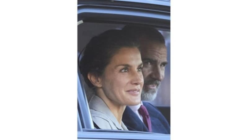 König Felipe und Königin Letizia bringen ihre Töchter am ersten Schultag persönlich in die Schule. (Bild: PPE)