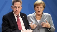 Deutschlands Ex-Verfassungsschutzpräsident Hans-Georg Maaßen kritisiert Kanzlerin Angela Merkel (CDU) (Bild: APA/dpa/Soeren Stache, APA/AFP/Odd ANDERSEN, krone.at-Grafik)