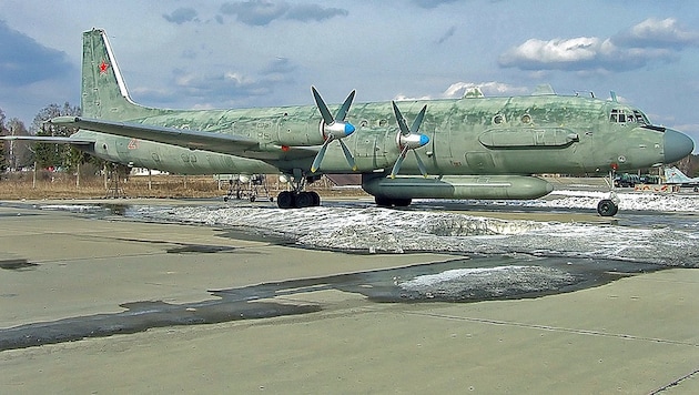 Ein russisches Militärflugzeug des Typs Il-20 (Symbolbild) (Bild: Wikipedia)