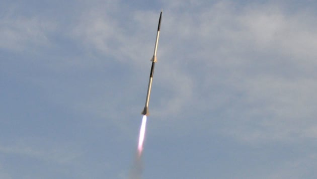 Die Rakete „The Hound“ bei einem Testflug (Bild: TU Wien Space Team)
