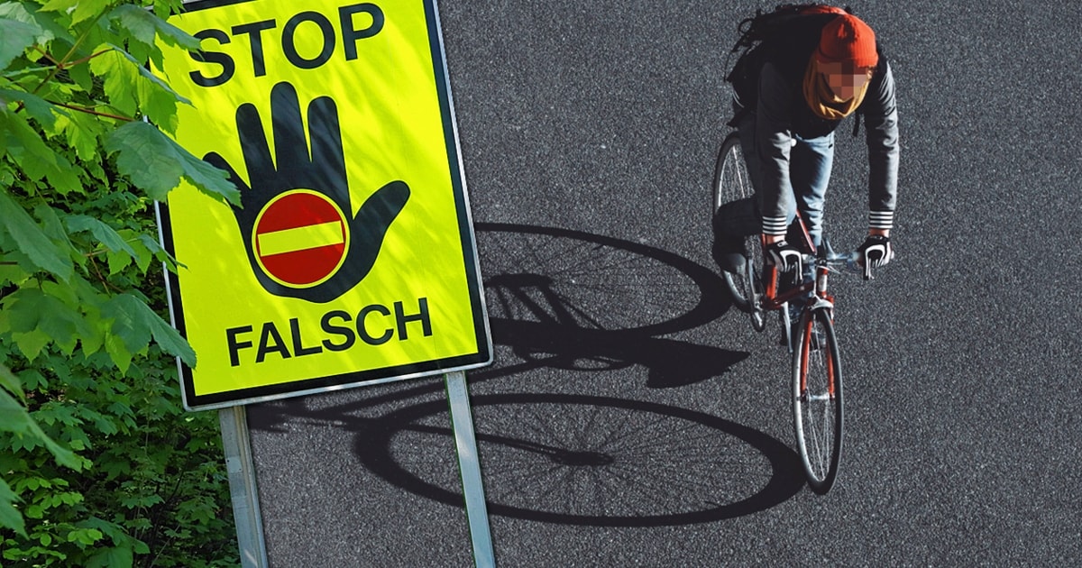 Polizisten beschimpft Mit dem Fahrrad auf der Autobahn