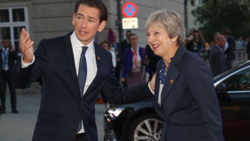 Bundeskanzler Sebastian Kurz und Grobritanniens Premierministerin Theresa May (Bild: APA/FRANZ NEUMAYR)