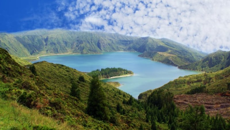 Lagoa do Fogo (Bild: ©António Duarte - stock.adobe.com)