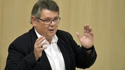 Der Präsident des Österreichischen Gewerkschaftsbundes (ÖGB), Wolfgang Katzian (Bild: APA/HERBERT PFARRHOFER)