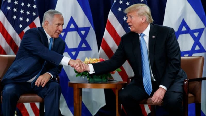 US-Präsident Donald Trump mit Israels Premierminister Benjamin Netanyahu (Bild: The Associated Press)