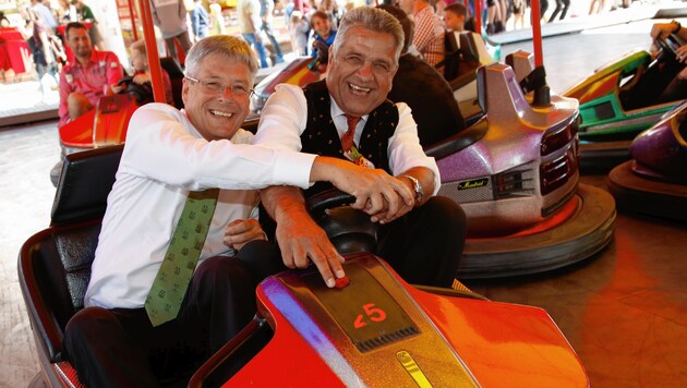 Sie steuerten auf viel Spaß zu: Peter Kaiser und Gerhard Mock. (Bild: Rojsek-Wiedergut Uta)