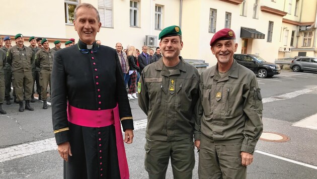 Militärdekan Longin stellte Pater Kassin als Nachfolger in der Katholische Militärpfarre vor. (Bild: Schwab Alexander)