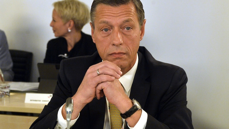 Christian Pilnacek im Justizministerium (Bild: APA/HERBERT PFARRHOFER)