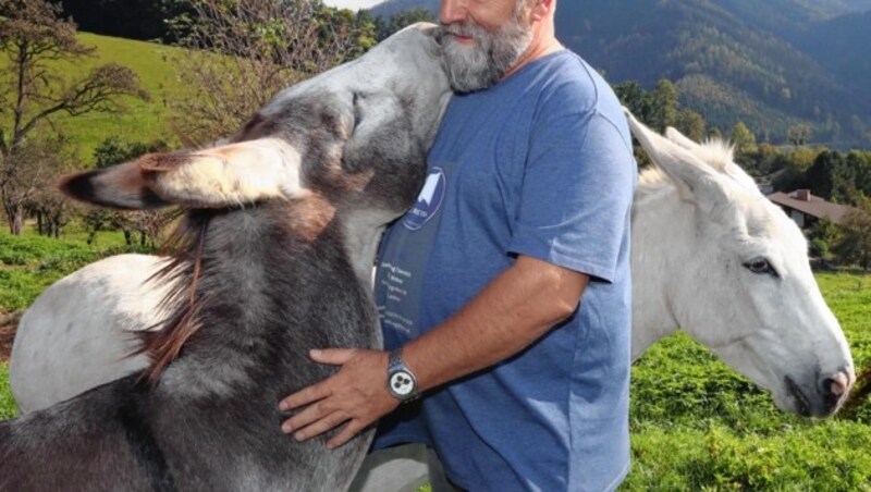 Tierschutzpreis des Landes Steiermark 2018
 im Bild Verein Eselrettung 8700 Leoben Obmann Ulrich Kettner und Gattin Elke (Bild: Juergen RadspielerJürgen Radspieler)