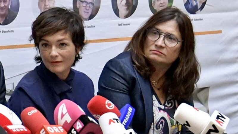 Integrationshaus-Vorsitzende Katharina Stemberger und Regisseurin Sabine Derflinger unterstützen ebenfalls die Initiative. (Bild: APA/HERBERT NEUBAUER)