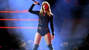 Aus dem Innenministerium hieß es zu der Absage der Taylor-Swift-Konzerte, die Entscheidung habe alleine der Veranstalter getroffen. (Bild: 2018 Getty Images)