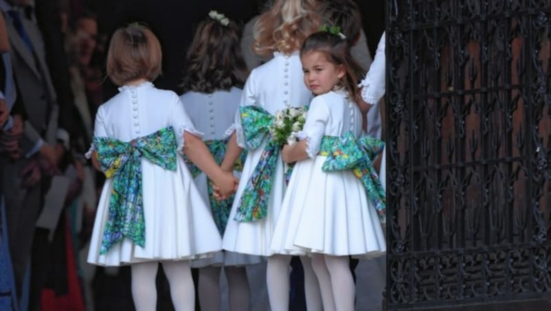 Prinzessin Charlotte mit den übrigen Blumenmädchen (Bild: EPA)