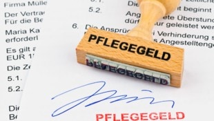 Pflegegeld gibt es nur bei einem Wohnsitz in Österreich (Bild: Gina Sanders - Fotolia)