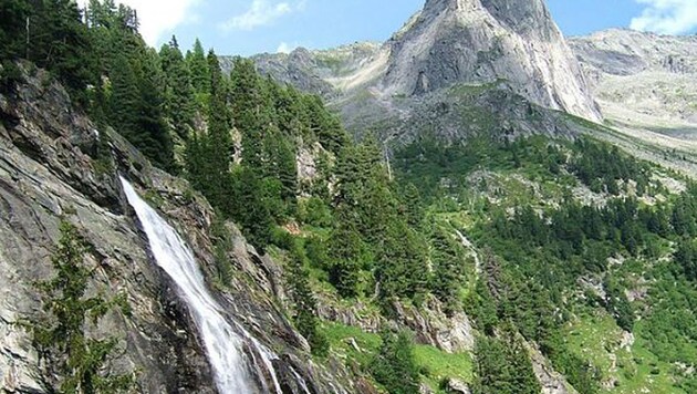 Der vermisste Niederösterreicher wird oberhalb des Wasserfalls vermutet. (Bild: Kärnten Hohe Tauern)