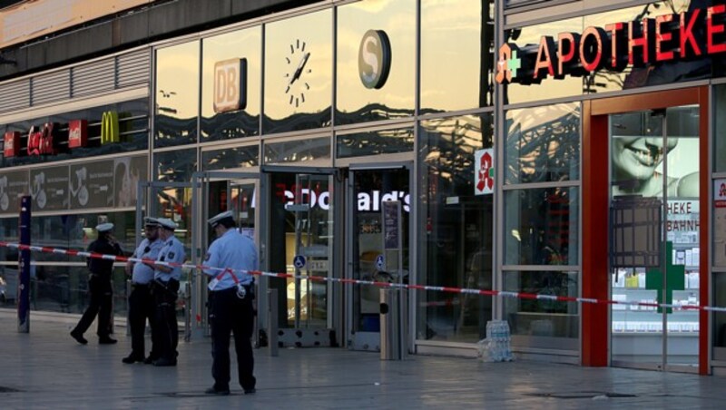 Das Drama am Kölner Hauptbahnhof erschüttert über die Grenzen Deutschlands hinaus. (Bild: AFP)