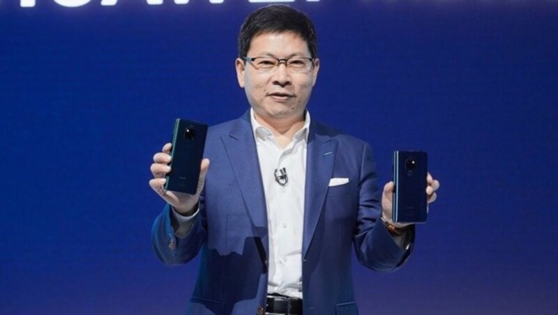 Hier enthüllt Huawei-Manager Richard Yu die Mate-20-Reihe. (Bild: Huawei)